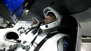 Space chiX: Lansarea navetei SpaceX Crew Dragon în spaţiu, amânată din cauza vremii. Când vor avea loc noi încercări