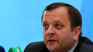 Flutur: PNL e un SRL, Tăriceanu e guvernat de PSD