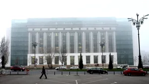 Scurgeri de apă la noul sediu al Bibliotecii Naţionale, din cauza furtunii