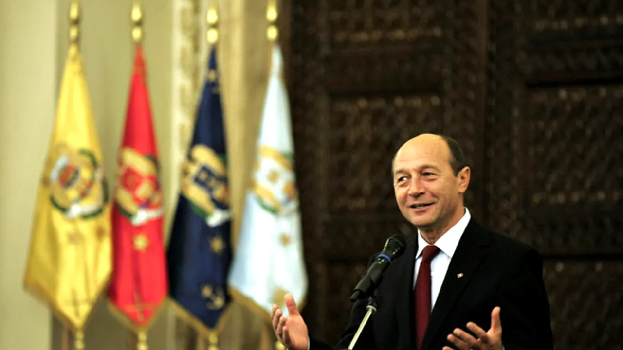 Băsescu către pedelişti: „I-am bătut pe toţi până acum. Acum îi bat pe toţi la un loc”