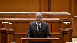 UDMR participă la dezbaterea moţiunii de cenzură, dar se abţine de la vot