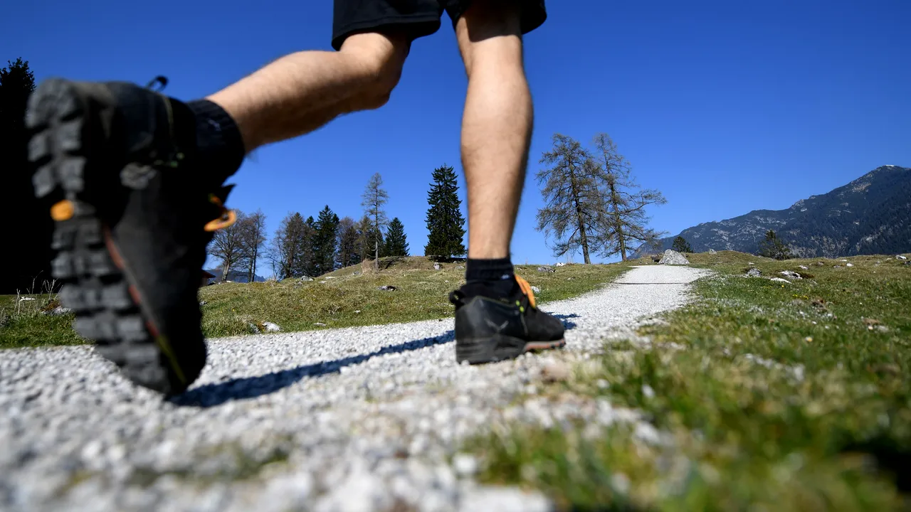 Paradoxul stării de alertă: Ai liber la recreere în natură, dar cu igiena în cort!
