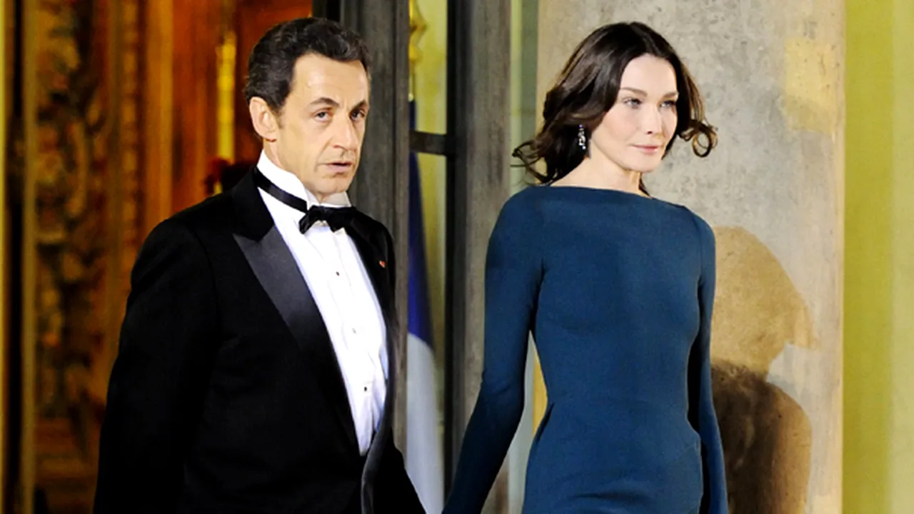 Carla Bruni dezminte informaţiile privind un complot care ar viza stabilitatea relaţiei cu Sarkozy