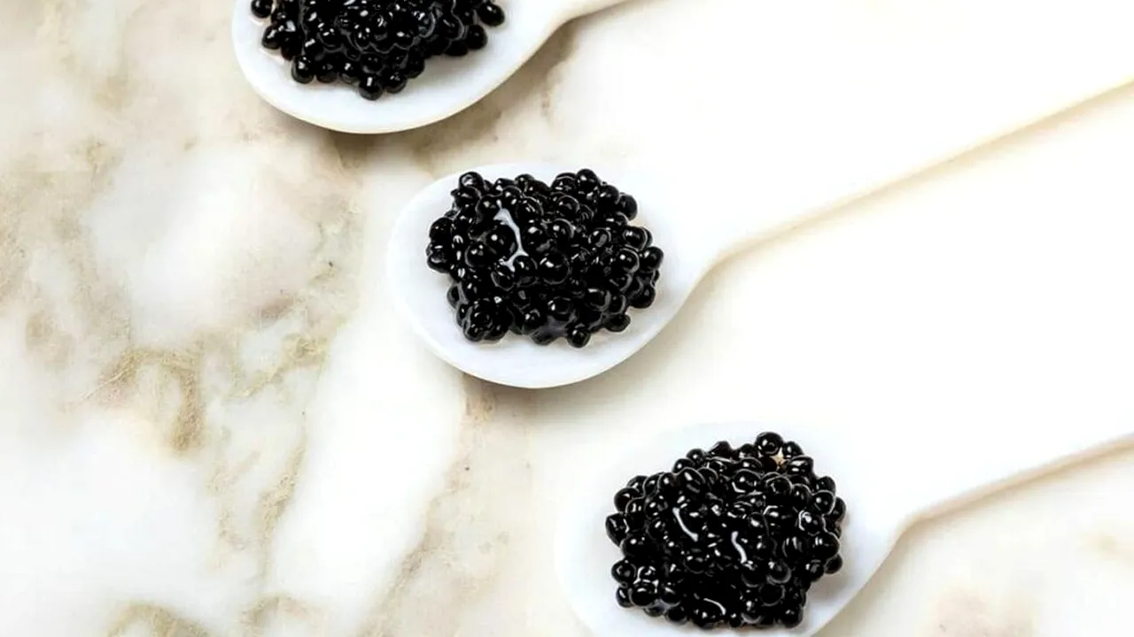 Revoluția caviarului este doar începutul: China vrea să aducă la dispoziția maselor alimente de lux precum trufe, somon afumat și carne de vită Wagyu