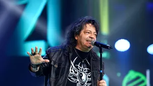 Cântăreţul rock Leo Iorga, înmormântat în aplauzele colegilor de breaslă şi ale fanilor, la Cimitirul Bellu din Capitală - VIDEO