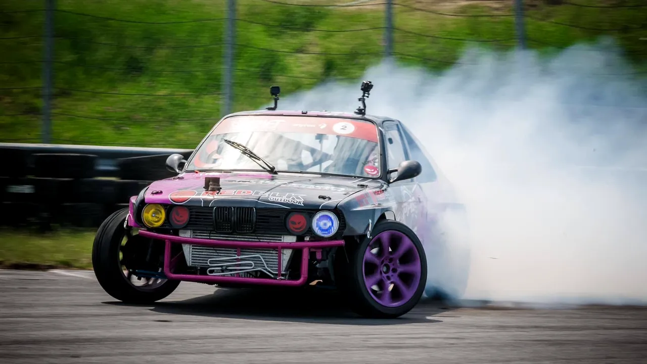 Campionatul Naţional de Drift are loc, în premieră, la Cornu, în Prahova

