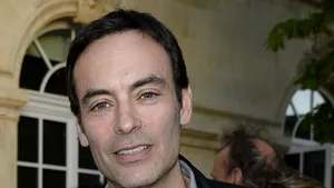 Anthony Delon, unul dintre fiii actorului Alain Delon, anchetat de poliţia franceză pentru agresiune
