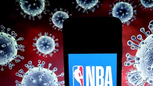 Doctorii din NBA sunt îngrijoraţi de efectele de durată pe care Covid-19 le are asupra stării de sănătate a jucătorilor. Meciurile din NBA se vor relua din 30 iulie