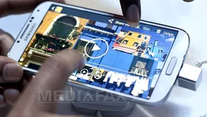 ZF MOBILIO: Aplicaţiile pentru comunicare, căutare şi cumpărături sunt cele mai folosite pe smartphone-uri