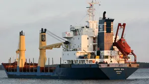 Nava Arctic Sea transporta rachete aer-sol destinate Iranului - presă