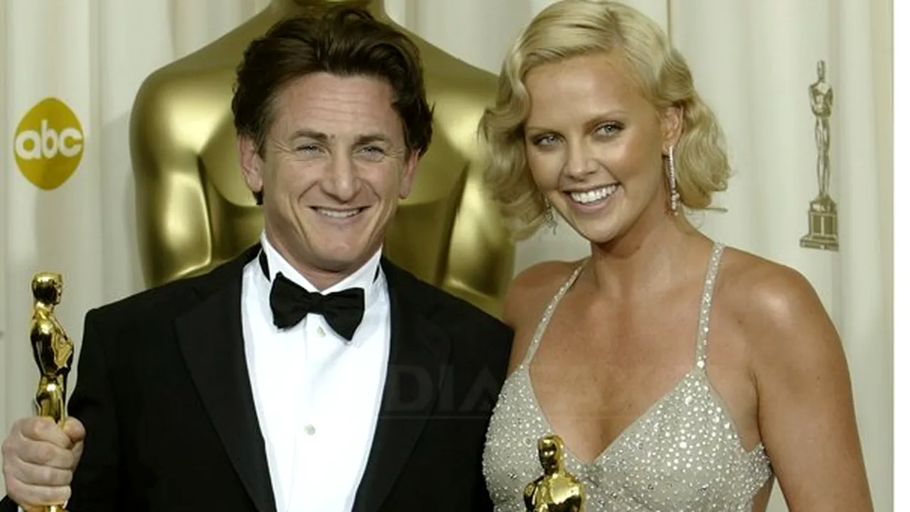 Charlize Theron şi Sean Penn, surprinşi împreună la restaurant