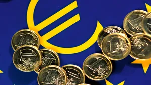 Banca Centrală Europeană discută extinderea achiziţiilor de obligaţiuni şi costuri mai mari pentru depozitele băncilor