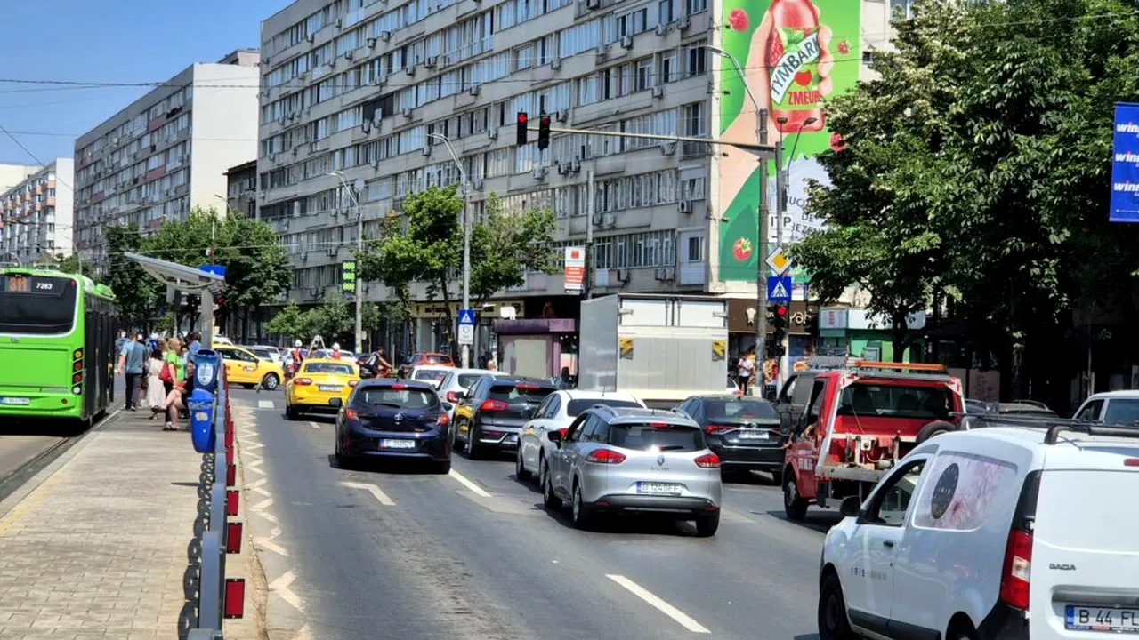 Peste 85 de milioane de lei pentru modernizarea semaforizării în București. 92 de intersecții vor avea sisteme bazate pe inteligență artificială