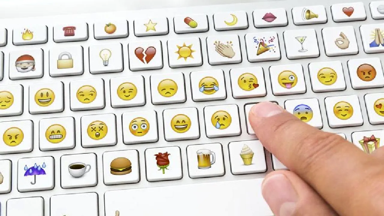 Topul celor mai confuze prescurtări, acronime online folosite de utilizatori