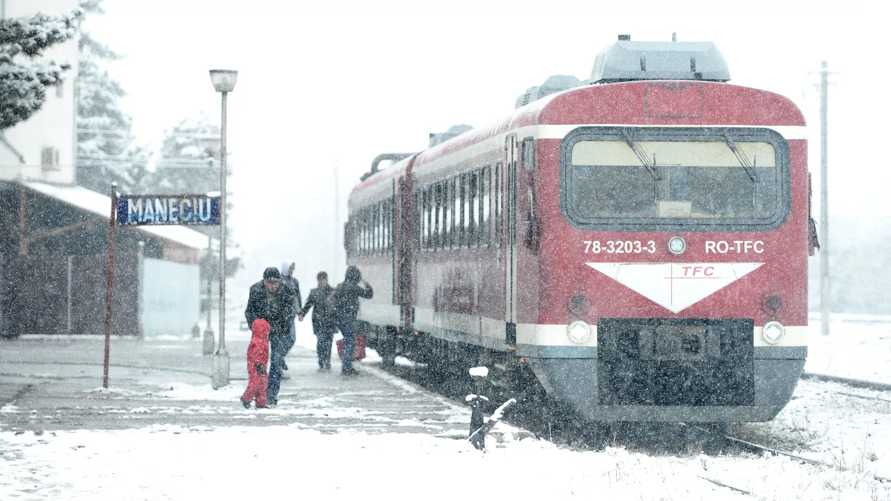 Ministrul de Interne anunţă că în acest moment nu mai sunt trenuri blocate între staţii