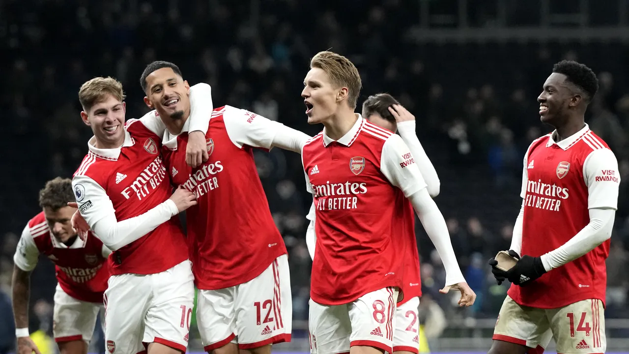 Arsenal câştigă fără emoţii derby-ul cu Tottenham şi se detaşează în fruntea Premier League