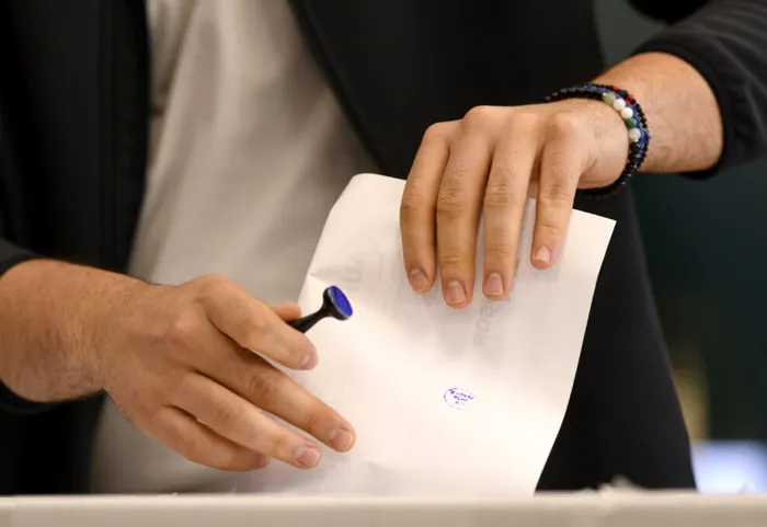 ALEGERI PARȚIALE 2025 Cum votezi azi? Ce trebuie să știi înainte de a pleca spre secția de votare