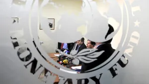 Romania Sends Unitary Pay Law To IMF, WB For Consultations