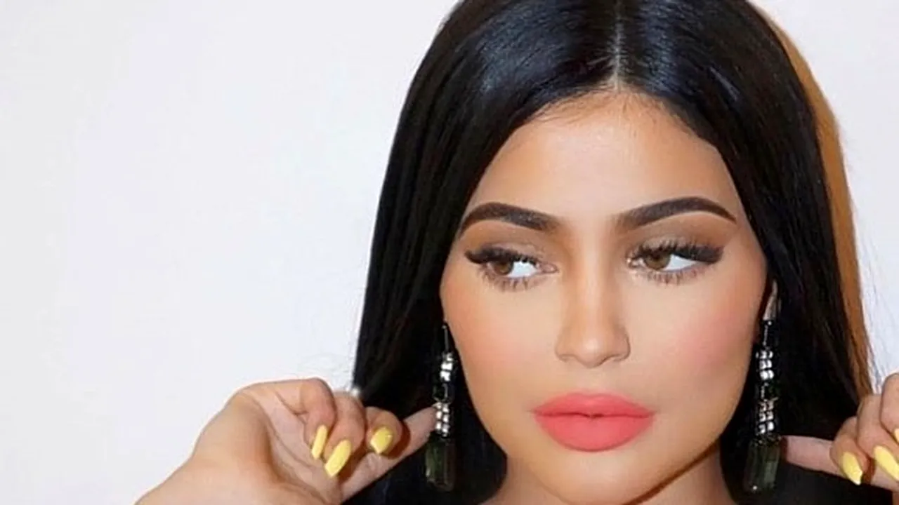 Cum a PIERDUT Snap Inc. 1,3 miliarde dolari la bursă, după un singur tweet scris de Kylie Jenner