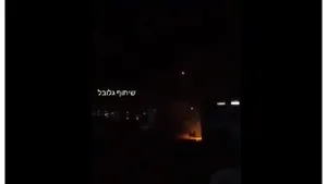 VIDEO | Explozii la o bază militară din Siria. Administraţia Bashar al-Assad atribuie atacul Israelului 