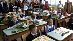Asociaţiile de părinţi rămân neutre în cazul salariilor