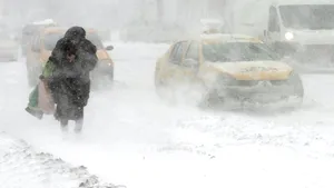 Ninsori şi intensificări ale vântului de miercuri seară până vineri