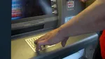 Atenție la apelurile false în numele BNR. Trei suspecți au fost prinși în flagrant în București