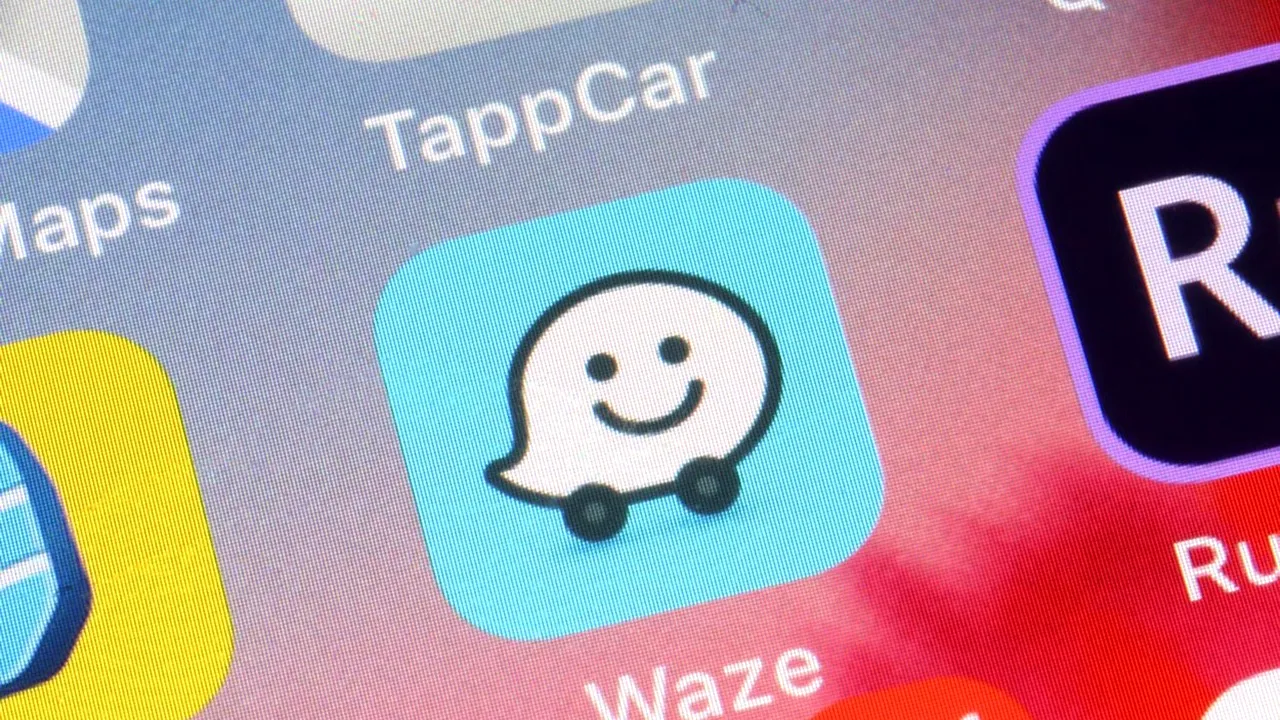 Eroare gravă a Waze: unde au ajuns mai multe persoane care aveau ca destinaţie un mare oraş