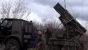 Experienţa militarilor ucraineni cu un lansator de rachete românesc: 