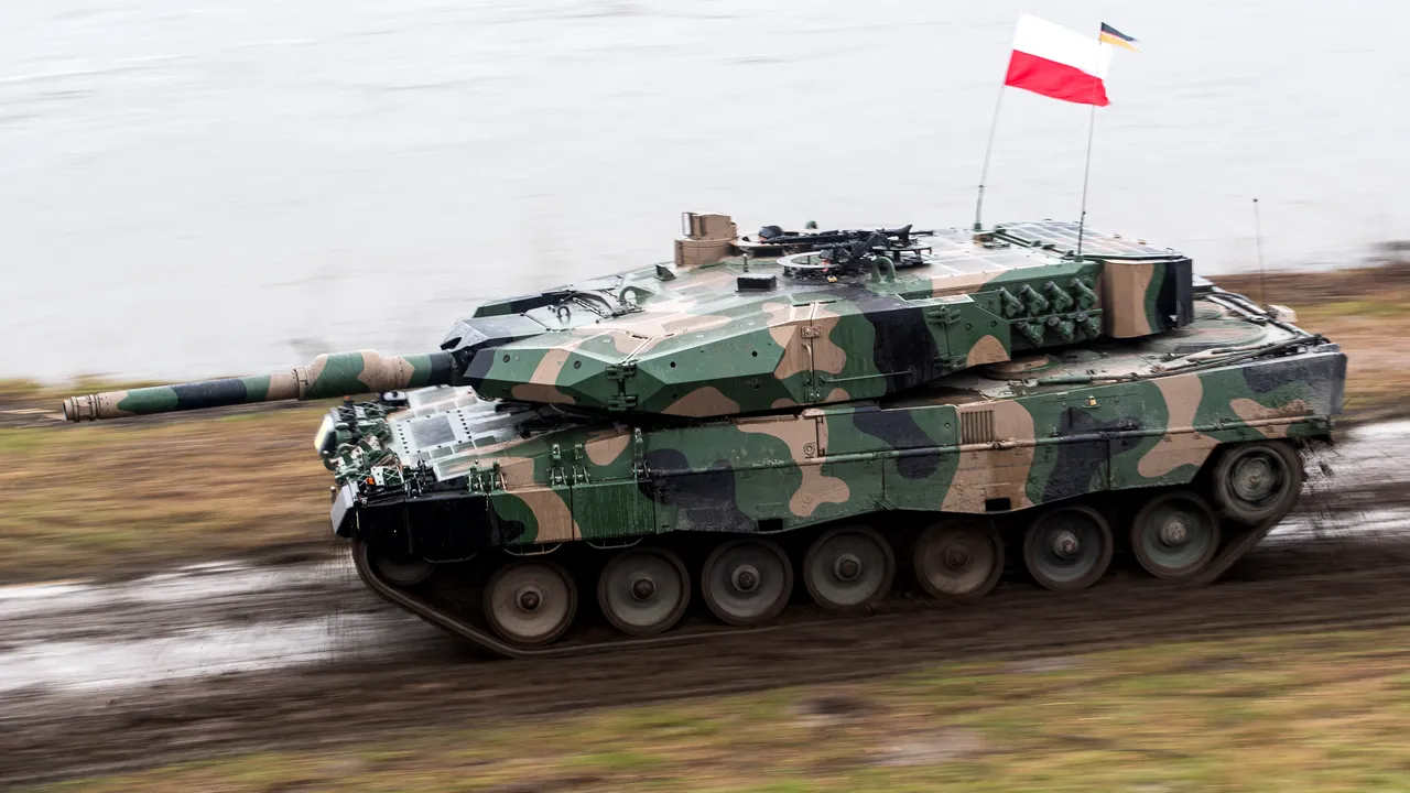 Polonia a înfiinţat a cincea categorie de forţe, Forţele Teritoriale. Acum are în jur de 50.000 de militari organizaţi în 17 brigăzi de infanterie uşoară