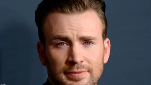 Actorul Chris Evans este interesat să înceapă o carieră în politică