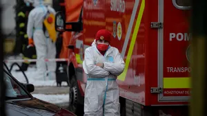 Raport STS: La 112 s-au înregistrat 10 apeluri de urgenţă pentru incendiul de la Matei Balş