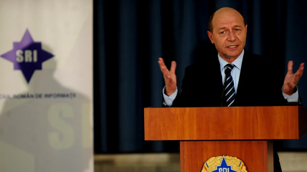 Băsescu: Am convingerea că nimeni nu mai poate influenţa politic funcţionarea SRI, ca şi a SIE