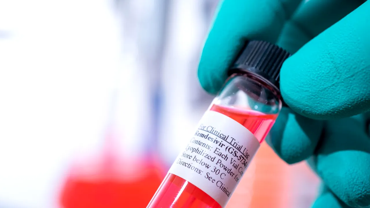 Remdesivir: Comisia Europeană anunţă că a ajuns la un acord pentru cumpărarea a 500.000 de doze ale medicamentului COVID-19 pe le va împărţi în 36 de state