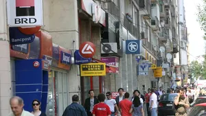MUTARE  fără precedent: Bancherii uneia din cele mai PROFITABILE bănci din România se retrag de pe piaţa din Europa Centrală şi de Est