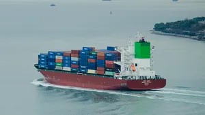 O navă cargo chineză a acostat de mai multe ori în Crimeea ocupată de Rusia, sfidând sancțiunile internaționale