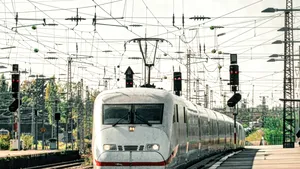 Trenuri blocate în Germania / Probleme ale sistemelor de comunicații dau peste cap planurile a mii de turiști