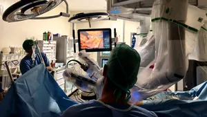 Primele două operații de prostată asistate robotic, realizate cu succes la Miercurea Ciuc