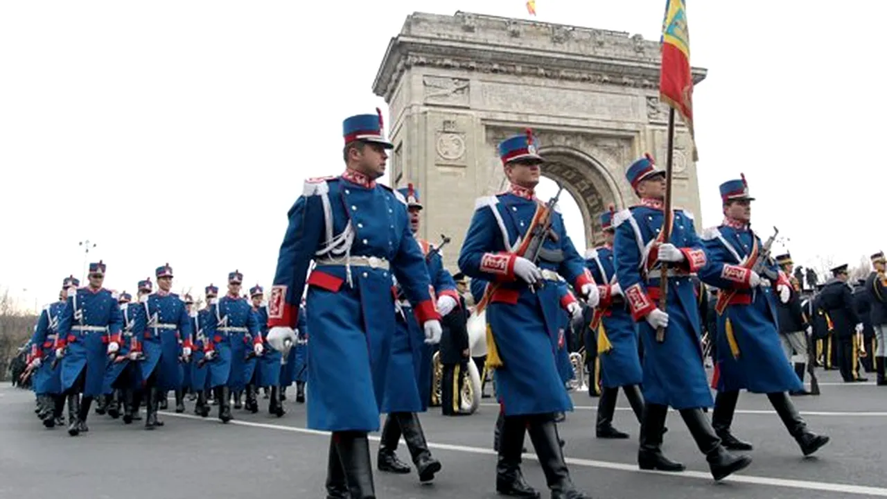 Militarii au făcut repetiţii la Arcul de Triumf pentru parada de 1 Decembrie - FOTO/VIDEO