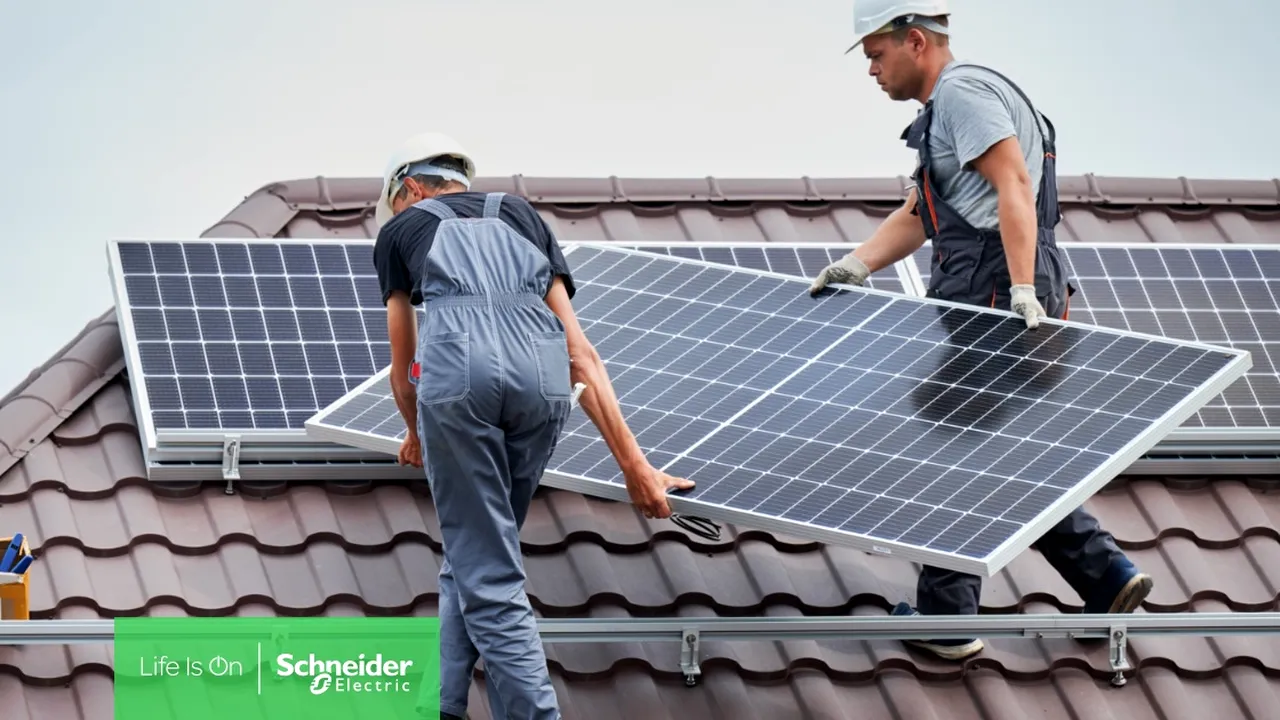 Schneider Electric prezintă soluţii de protecţie performante pentru sistemele fotovoltaice 