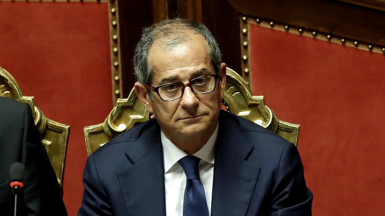 Roma: Ministrul italian al Economiei cere ponderarea tonului eurosceptic al coaliţiei de guvernământ