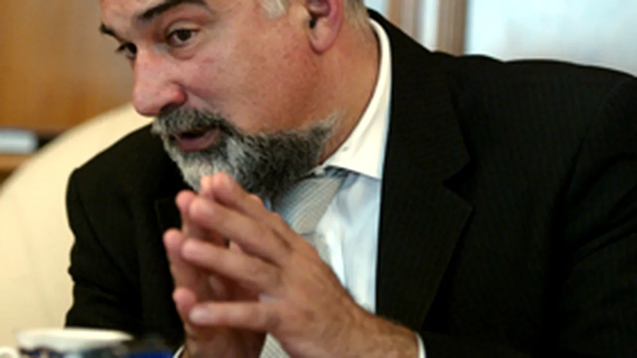 Vosganian: Băsescu, supărat că Guvernul a găsit bani pentru pensii