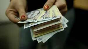 Bacău: Bărbat reţinut după ce a furat peste 4.000 de lei de la o operatoare dintr-un cazinou