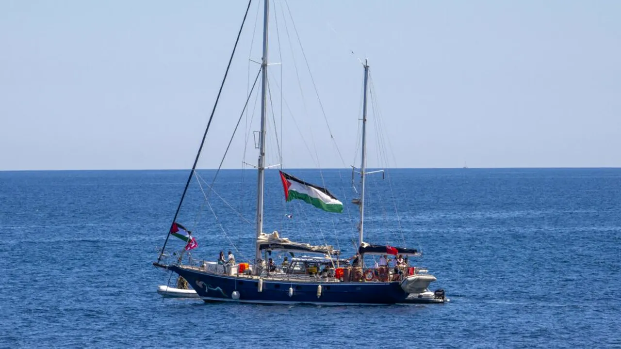 Reprezentanții Flotillei din Gaza susțin că a doua navă a fost lovită de o dronă