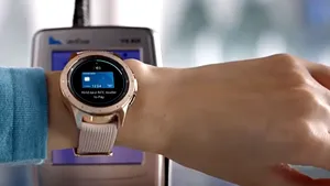 VIDEO | Cum controlezi Samsung Galaxy Watch 3 prin gesturi