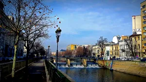 Cum va fi vremea în weekend. Prognoză specială pentru Bucureşti: câte grade vor fi sâmbătă
