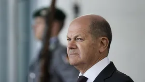 Cancelarul Olaf Scholz avertizează Iranul, cerându-i să oprească atacurile împotriva Israelului