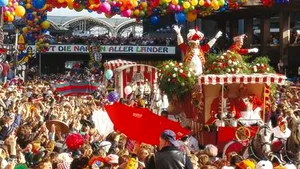 Jurnalistă belgiană, hărţuită în timpul unei transmisiuni în direct de la carnavalul din Koln - FOTO, VIDEO