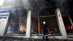 Grecia: Autorităţile iau măsuri pentru a ajuta comercianţii afectaţi