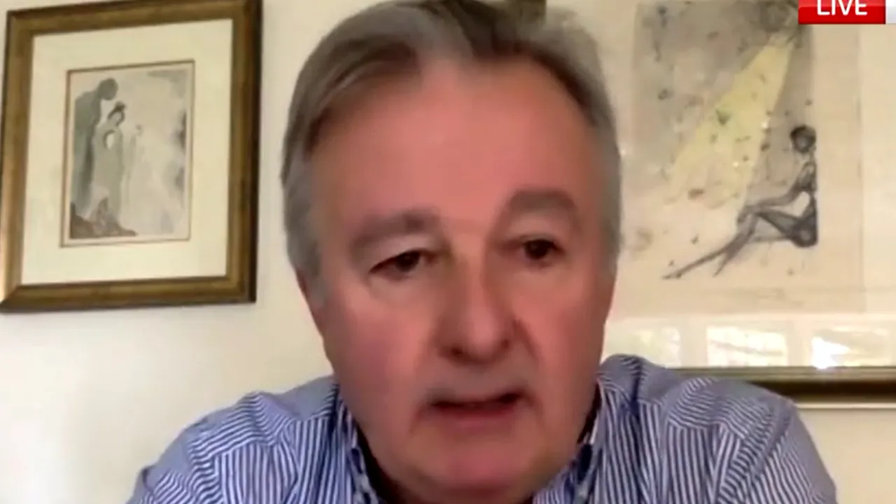 „Este inutil să administrăm tot mai mult vaccin persoanelor care nu vor dezvolta forme grave”. Fostul şef al campaniei de vaccinare din Marea Britanie cere o schimbare a strategiei